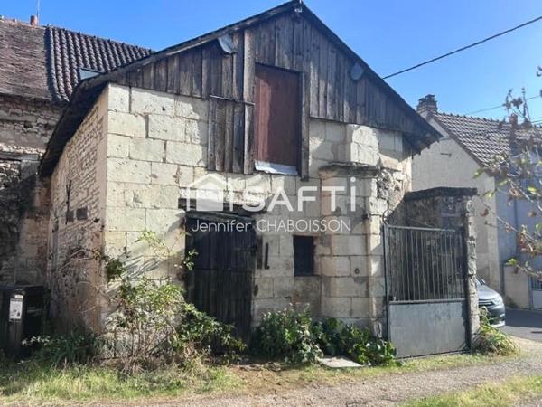 MAISON AVEC GRANGES, DEPENDANCES ET FORT POTENTIEL