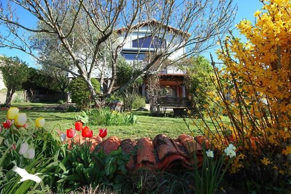 Maison à vendre |  Saint-Astier |  5 pièces | 130 m²