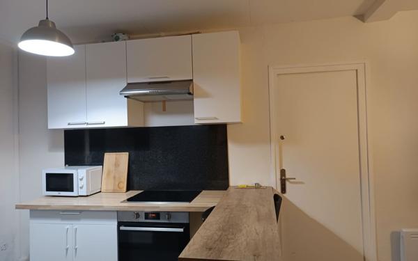 Appartement à louer    4 pièces • 10 m2 Saint-Martin-d'Hères