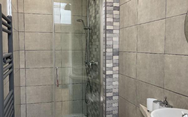 Appartement à vendre    3 pièces • 59,75 m2 Saint-Étienne