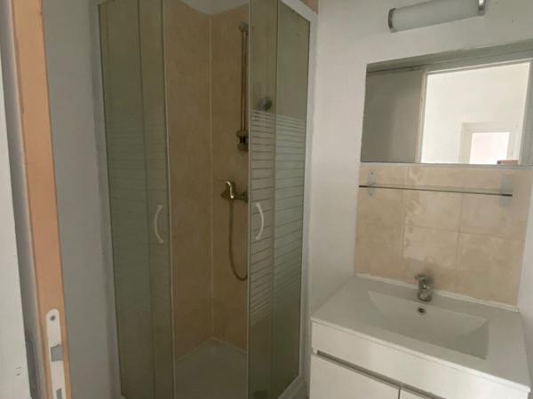 Appartement 2 pièces - BEDARIEUX - 47.50 m2 - 505 € CC