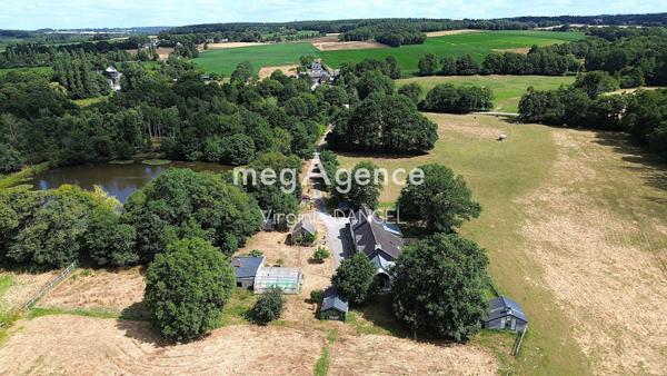 Maison à PLOERMEL, 56800 - 17 pièces 340m²