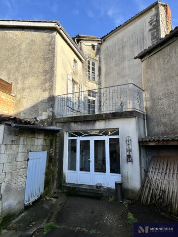 MAISON BOURGEOISE AVEC COUR JARDIN ET GARAGE Détails des diagnostics énergétiques