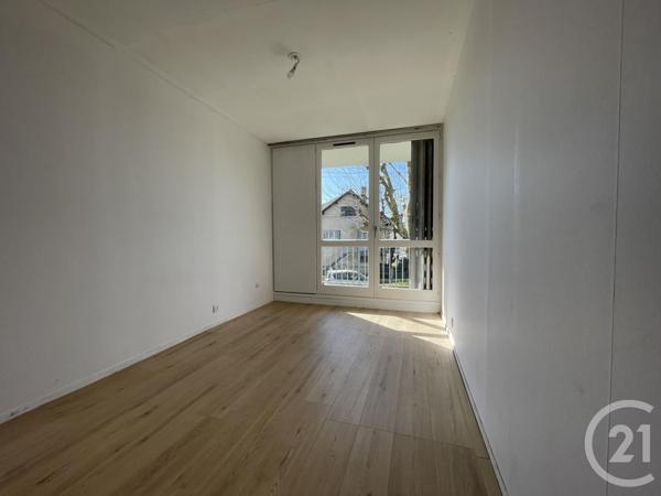 Appartement F5 à vendre  5 pièces - 97,47 m2 VILLEPARISIS - 77