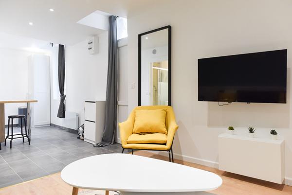 immeuble de rapport 8 appartement et 1 local commercial