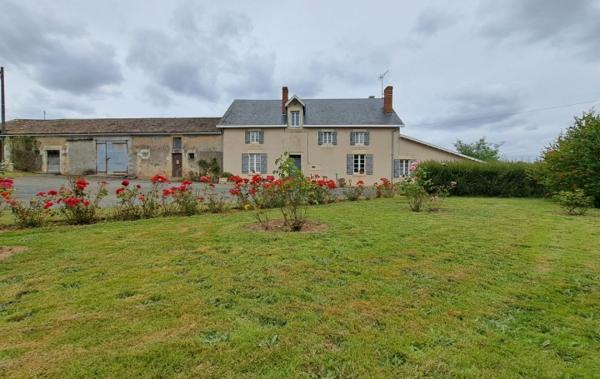 Vente Propriété à rénover Mazieres-en-gatine   