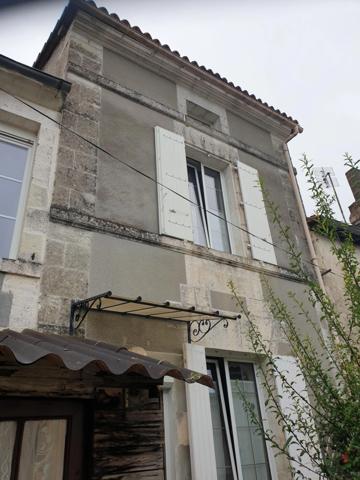 🏡 CHALAIS (16) Maison de ville à fort potentiel – 134 m² habitables + studio 39 m² – À rénover