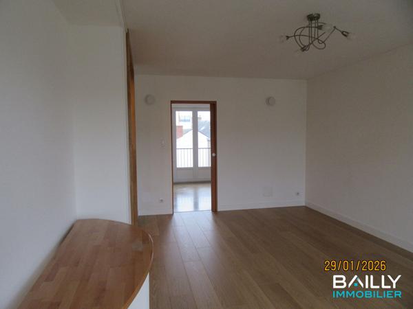 Appartement La Roche Sur Yon 3 pièce(s) 70.90 m2 , La roche sur yon