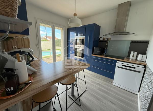 Villeneuve de la Raho : Maison 6 pièces, 4 chambres et jardin avec piscine à vendre