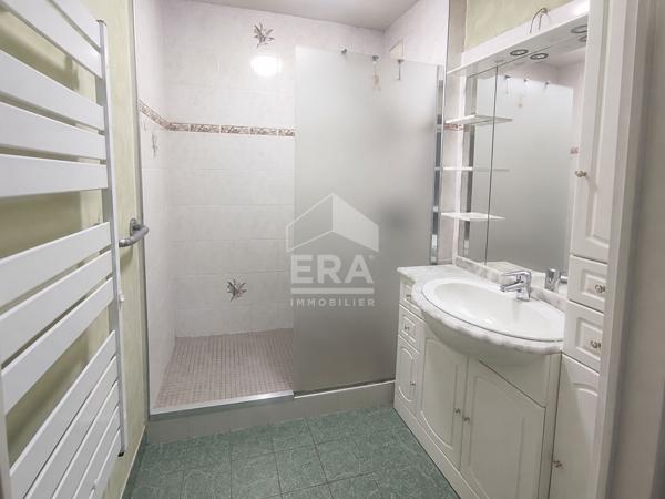 Lozanne  Gare à pied -Appartement T3 de 73 m² -Résidence sécurisée