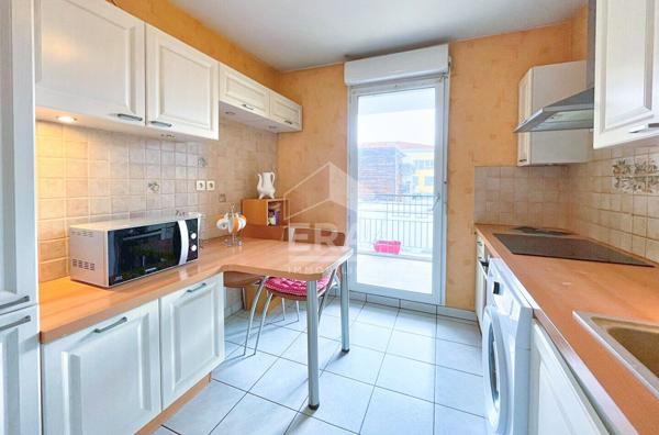 Lozanne  Gare à pied -Appartement T3 de 73 m² -Résidence sécurisée