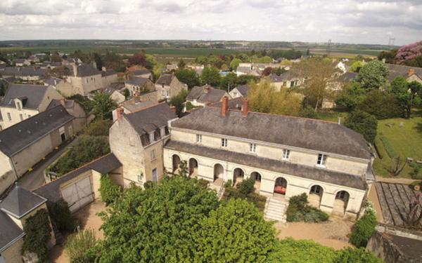 Manoir 11 pièces à Le Coudray-Macouard