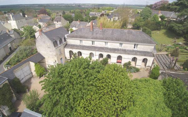 Manoir 11 pièces à Le Coudray-Macouard