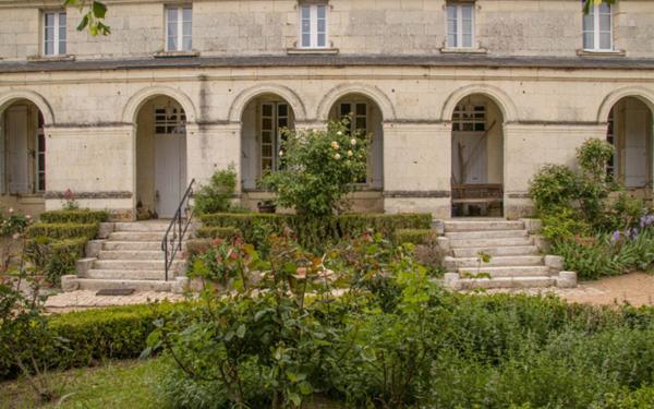 Manoir 11 pièces à Le Coudray-Macouard