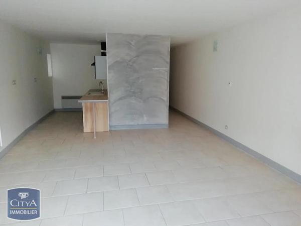 Appartement à louer 2 pièces 56m² Lugny (71260)