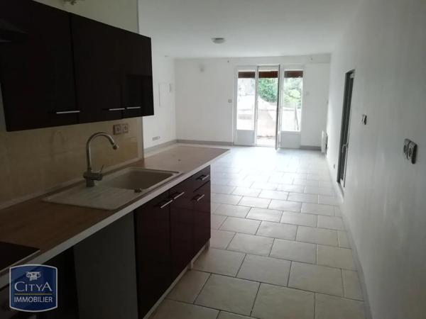Appartement à louer 2 pièces 56m² Lugny (71260)
