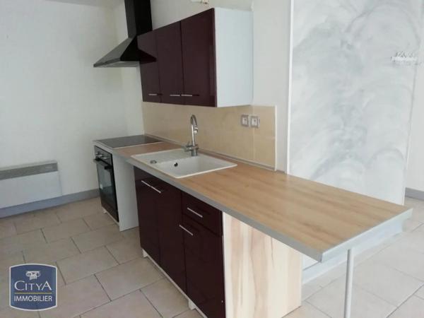 Appartement à louer 2 pièces 56m² Lugny (71260)