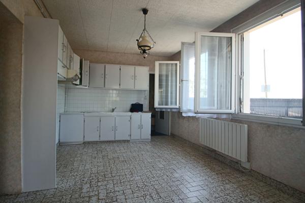 Maison à rénover  TRIGNAC CAMPAGNE  2 CHAMBRES