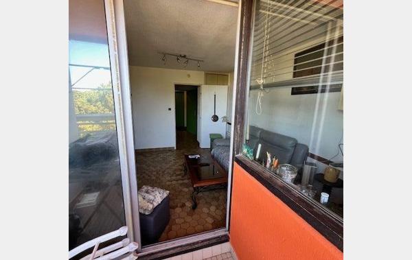 Vente Studio Cabine QUARTIER COUCHANT à rafraîchir La grande-motte