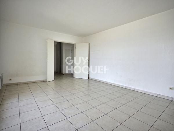 Marseille 1er T3 avec balcon et box fermé à 8 min de la gare Saint-Charles.