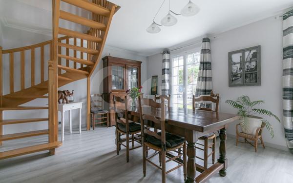 Maison à vendre    6 pièces • 138 m2 Pontault-Combault