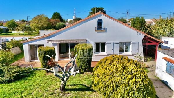 À 900 m de Pontaillac : Maison atypique avec terrain constructible en sus