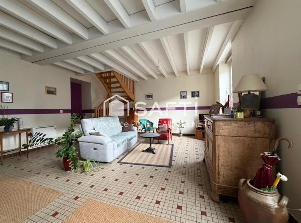 Ancien école de 1850 réhabilitée - Maison avec jardin et parking à Beaufort en Anjou
