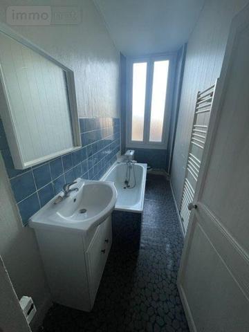 Local mixte (Professionnel/Habitation) à vendre à Le Grand-Lucé dans la Sarthe (72150), ref : 13816/1097   
CENTRE DU VILLAGE