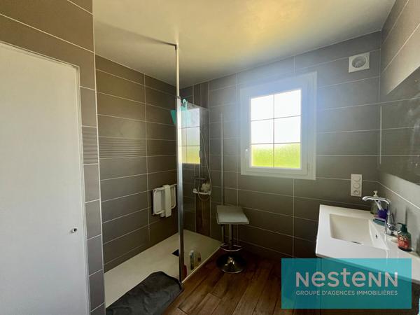 Vente d'une maison vivable de plain-pied, à rénover,  5 chambres - Saint-Goueno