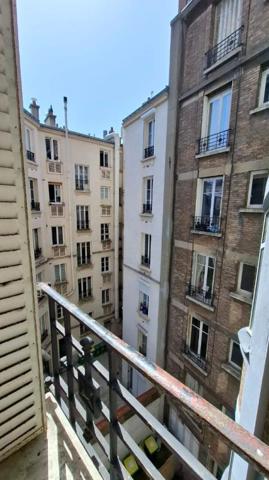 Appartement 2 pièces 32 m2  rue Labrouste Paris 15