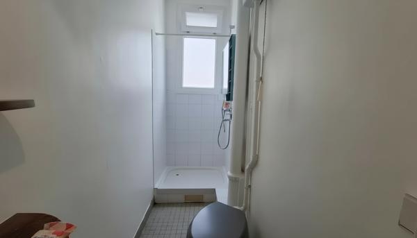 Appartement 2 pièces 32 m2  rue Labrouste Paris 15