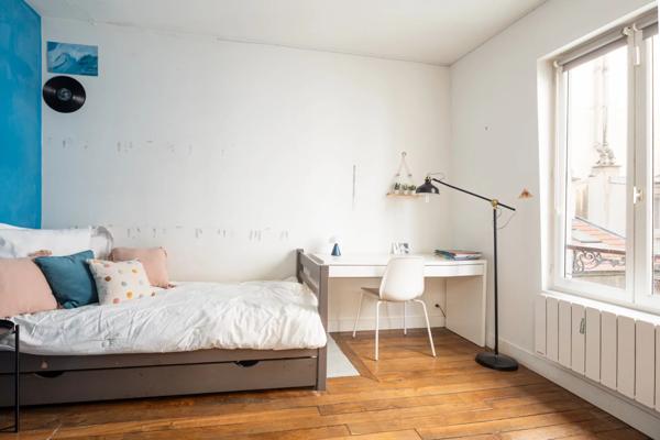 Appartement Paris 15e - GEORGES BRASSENS