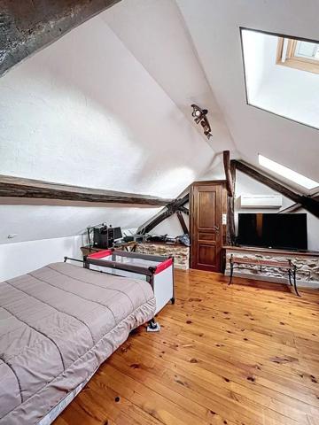 Vente                                                      Maison
                        
                     6 pièces                      235 m2                     à Chailly-en-Bière