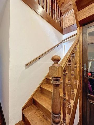 Vente                                                      Maison
                        
                     6 pièces                      235 m2                     à Chailly-en-Bière