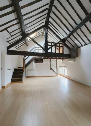 Vente                                                      Maison
                        
                     6 pièces                      235 m2                     à Chailly-en-Bière