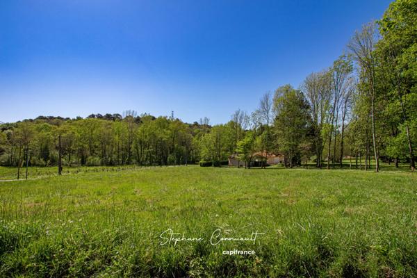 Terrain à bâtir de 1711 m²