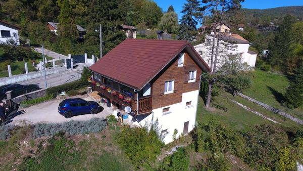 Maison à vendre 5 pièces de 84 m² sur les hauteurs de TENAY (01) sur un terrain de 1516 m²