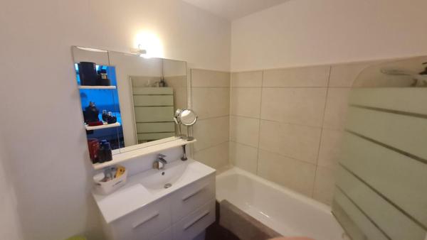 Appartement F3 2 chambres en duplex avec terrasse