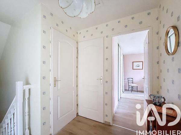 Maison à vendre 7 pièces 139,82 m² Mandres-les-Roses