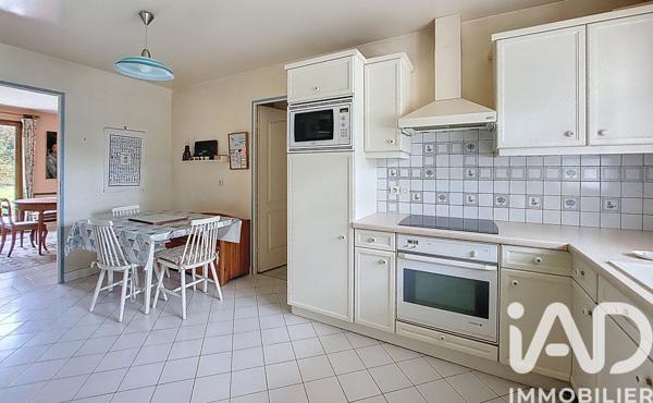 Maison à vendre 7 pièces 139,82 m² Mandres-les-Roses