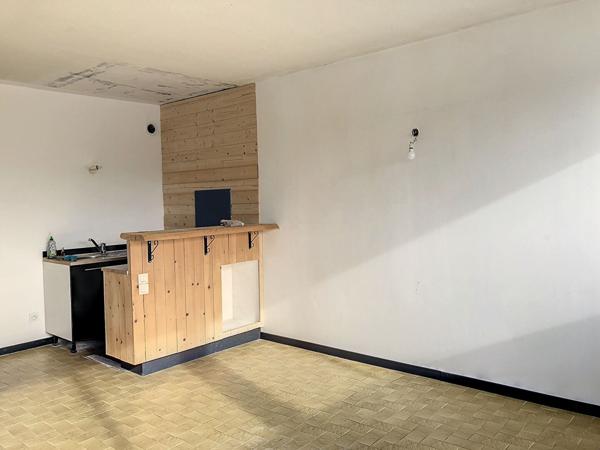 Exclusivité Saint-Martin-de-Crau ? Studio vendu loué, investissement locatif rentable et sécurisé