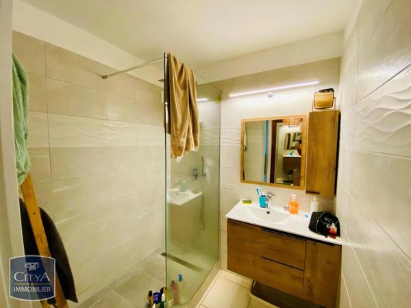 Appartement à vendre 2 pièces 48m² Saint-Paul (97434)