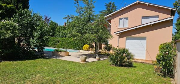47300 VILLENEUVE SUR LOT Maison avec piscine à Villeneuve/Lot proche écoles, lycées et commodités