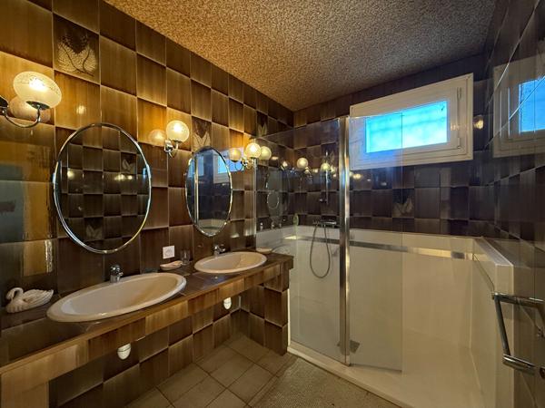 47300 VILLENEUVE SUR LOT Maison avec piscine à Villeneuve/Lot proche écoles, lycées et commodités