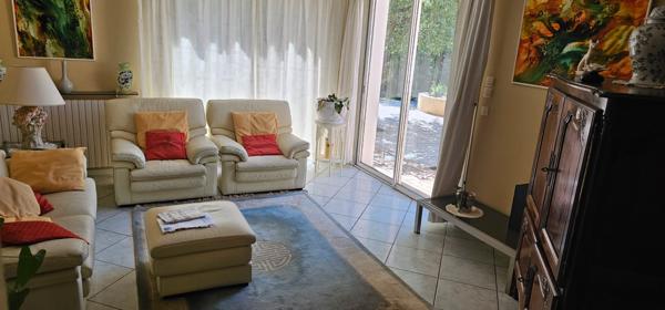 47300 VILLENEUVE SUR LOT Maison avec piscine à Villeneuve/Lot proche écoles, lycées et commodités