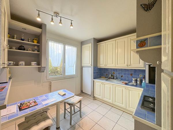 47300 VILLENEUVE SUR LOT Maison avec piscine à Villeneuve/Lot proche écoles, lycées et commodités