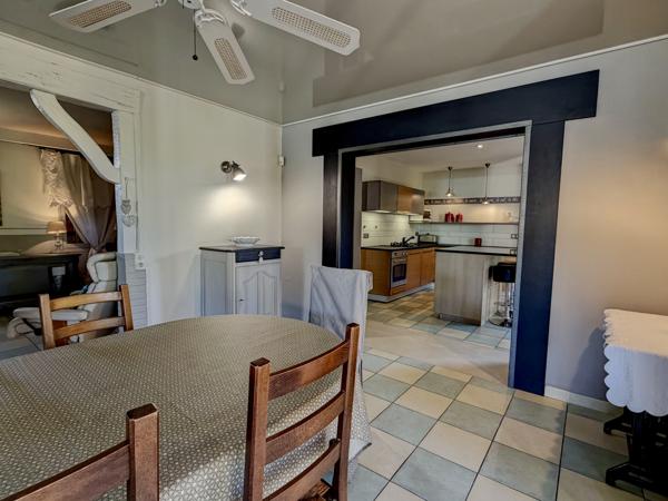 Villeneuve-sur-Lot (47300) Villeneuve sur lot, quartier recherché maison en pierre de 172m², 5 chambres, sur environ 2 000 m² de jardin a