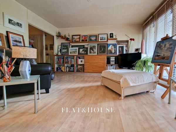 Appartement
                                                                                                                                                                                                                                                                                                                        4 pièce(s)                                                                                                                                                                                                          2 chambre(s)                                                                                                                                                                                                          87.7  m²