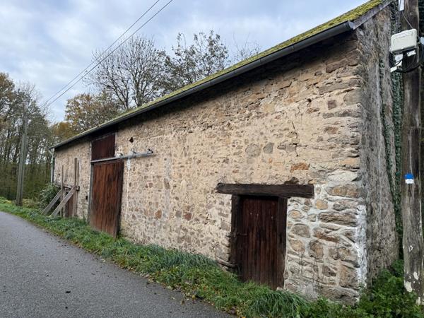 Maison 3 pièces 72m² à finir de restaurer+grenier aménageable avec grange indépendante sur 1363m² de terrain 81 500 €