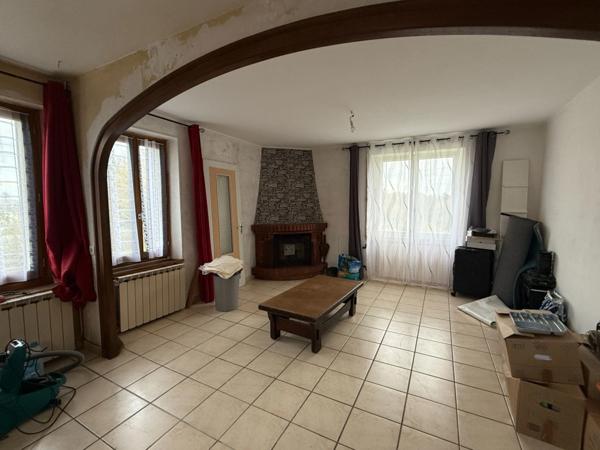 Maison 3 pièces 72m² à finir de restaurer+grenier aménageable avec grange indépendante sur 1363m² de terrain 81 500 €